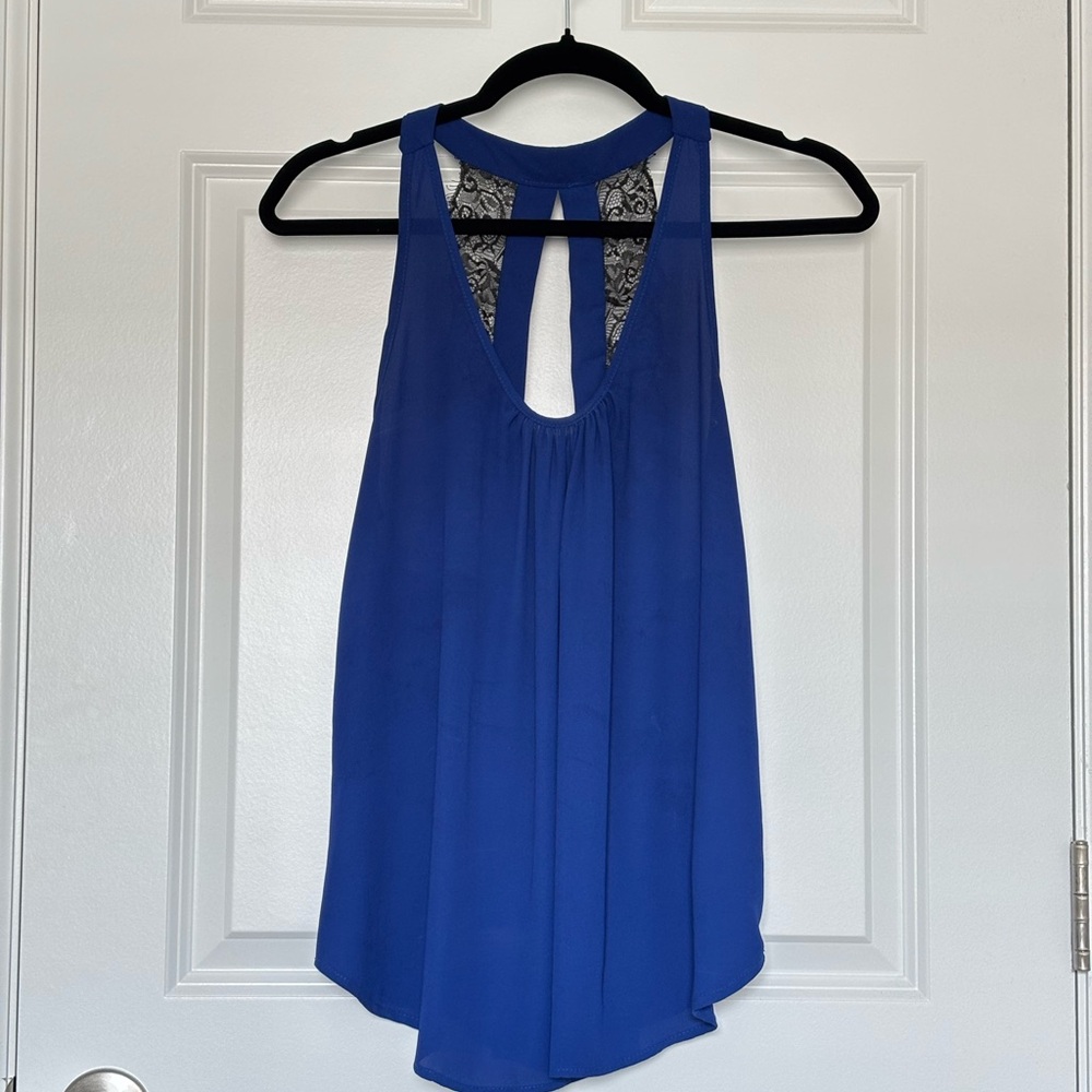 Elegant Blue Sleeveless Top with Lace Detail